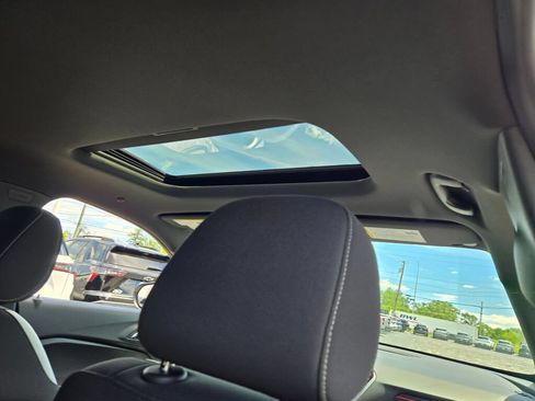 New 2026 Chevrolet Trax RS w/ Sunroof Package FWD image 6