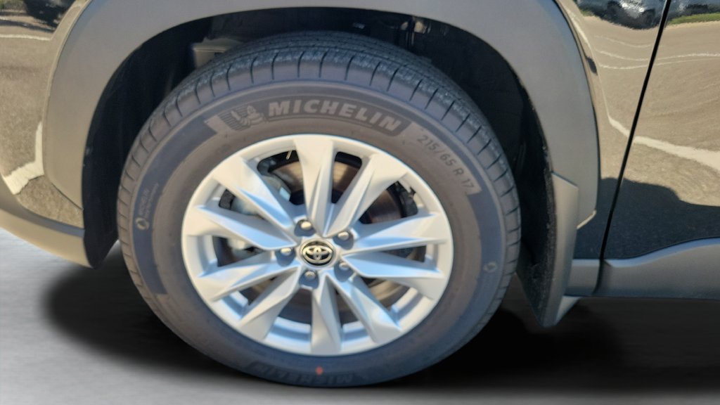 New 2026 Toyota Corolla Cross LE FWD image 25