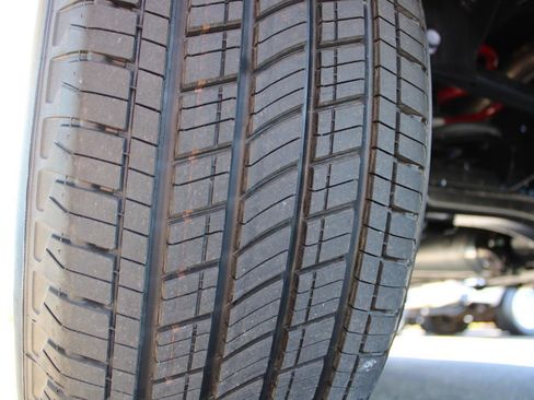 Used 2025 Toyota Tacoma SR5 image 13