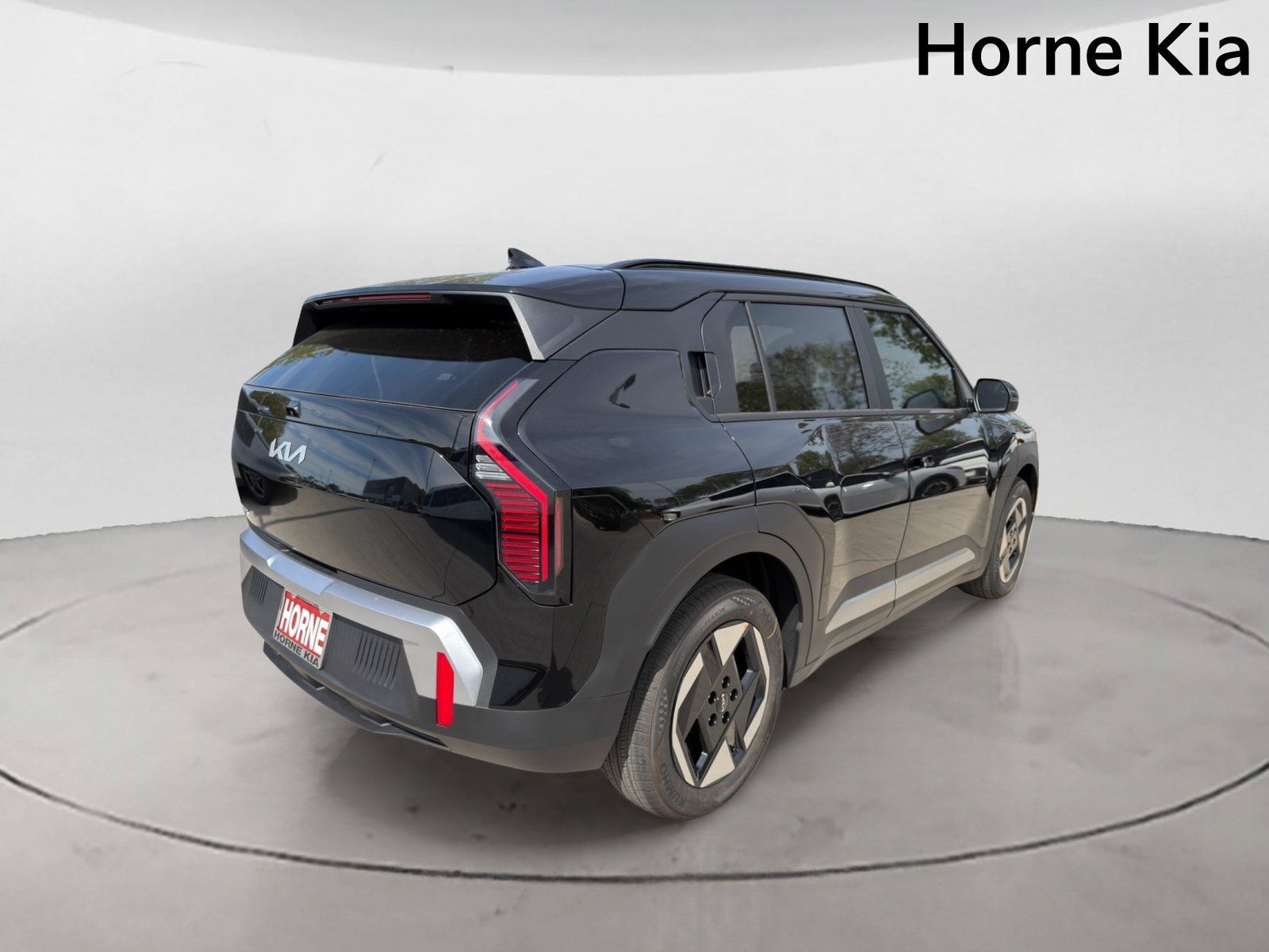 New 2027 Kia EV3 Wind FWD image 4