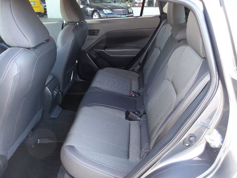 Used 2024 Subaru Crosstrek 2.0i Premium w/ Crosstrek Mirror Package image 10