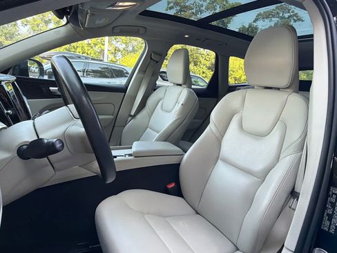 Certified 2023 Volvo XC60 B5 Core w/ Climate Package AWD/4WD image 61