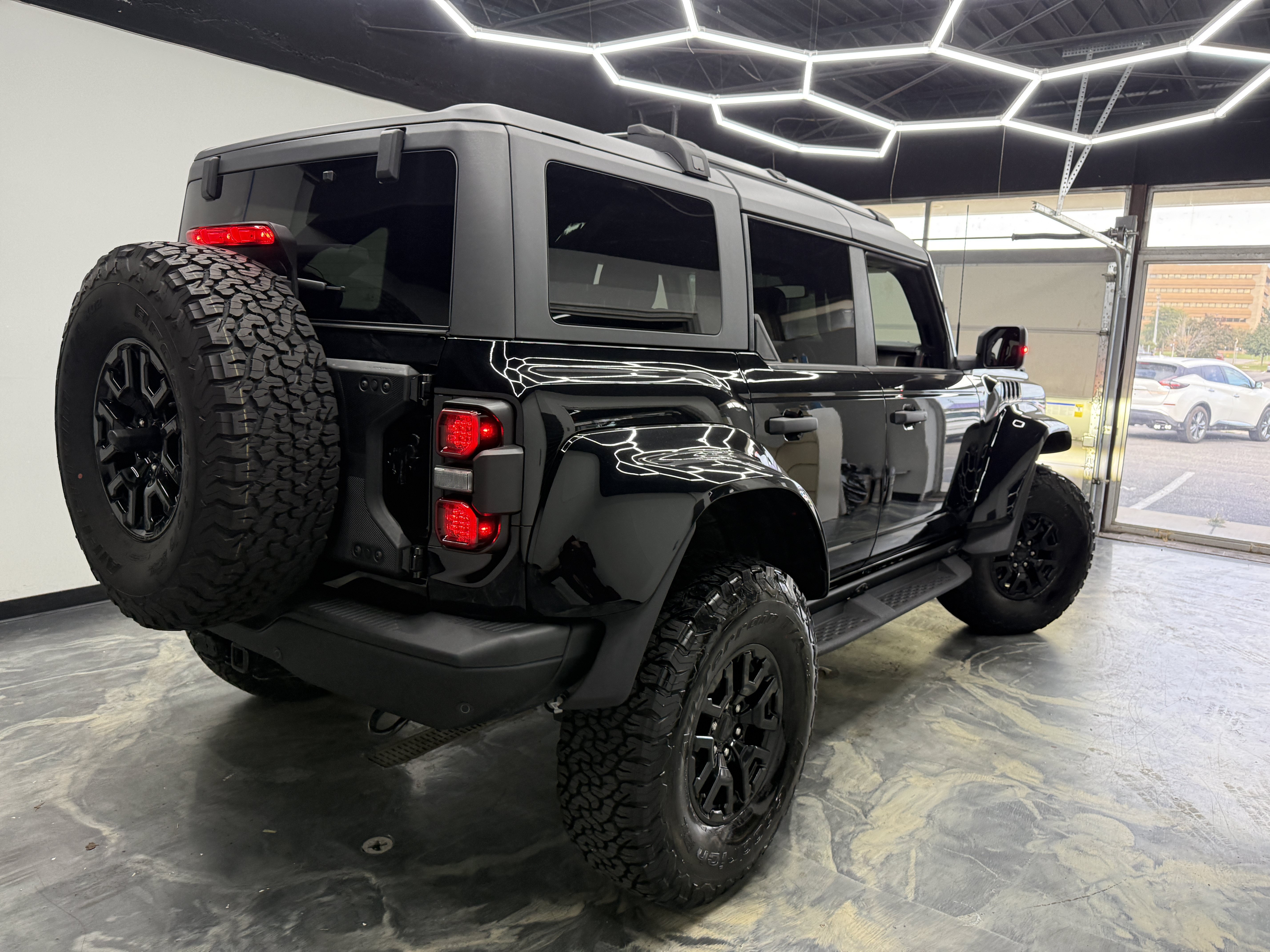 Used 2024 Ford Bronco Raptor w/ Interior Carbon Fibre Pack AWD/4WD image 5