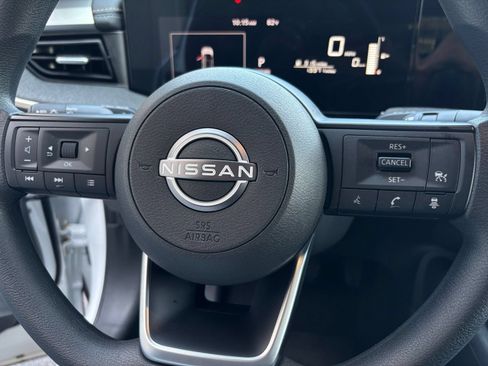 Used 2026 Nissan Kicks SV w/ Cold Weather Package FWD image 27
