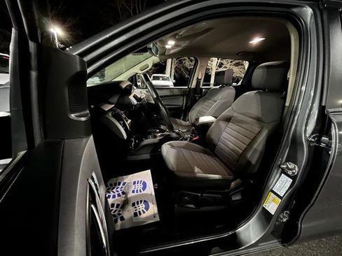 Used 2023 Ford Ranger XLT w/ Equipment Group 301A Mid AWD/4WD image 16