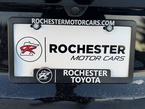 Used 2024 Chrysler Voyager LX image 44