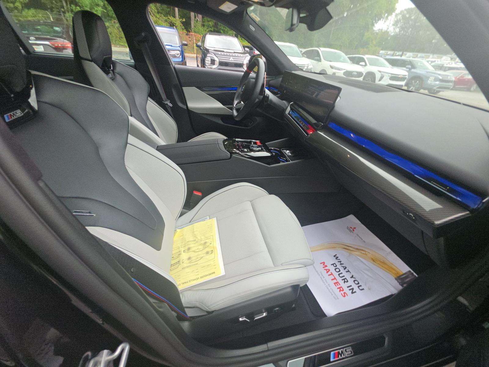 Used 2025 BMW M5 w/ Carbon Package AWD/4WD image 10