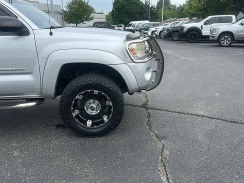 Used 2010 Toyota Tacoma PreRunner RWD image 10