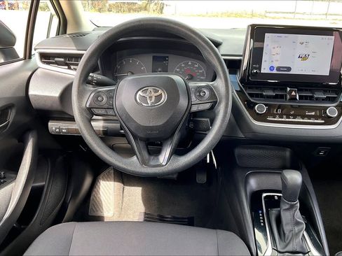 Used 2024 Toyota Corolla LE image 7
