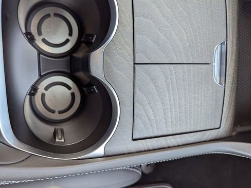 Used 2025 Mercedes-Benz GLB 250 GLB 250 image 39