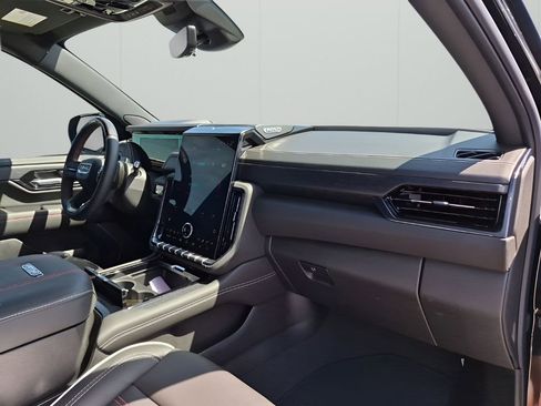 New 2026 GMC Yukon XL AT4 Ultimate image 14