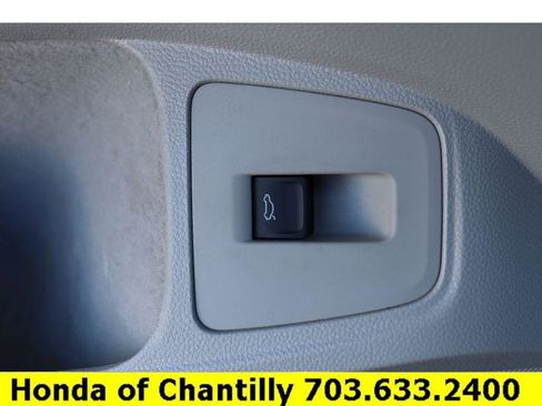 Used 2022 Volkswagen Tiguan SE R-Line image 21