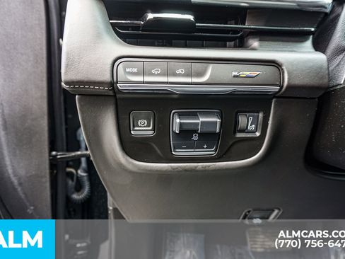 Used 2024 Cadillac Escalade ESV V AWD/4WD image 53