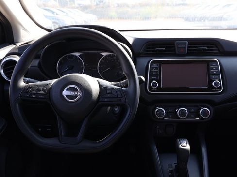 Used 2025 Nissan Versa S image 19
