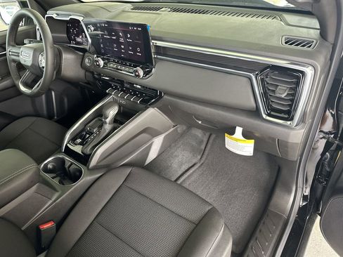 New 2025 GMC Canyon Elevation w/ Convenience Package image 33