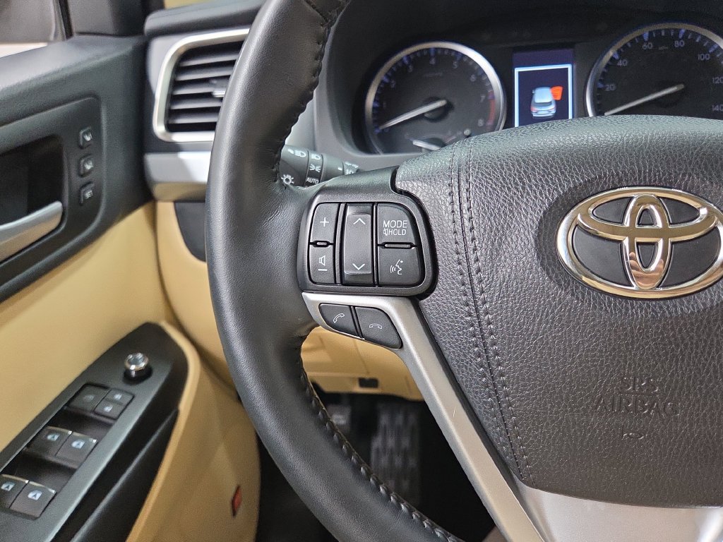 Used 2019 Toyota Highlander Limited Platinum w/ Protection Package #3 AWD/4WD image 22
