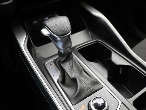 Used 2023 Kia Sorento LX image 24