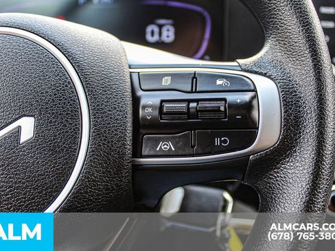 Used 2025 Kia Sportage LX FWD image 28