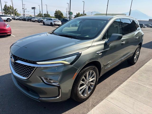 Used 2023 Buick Enclave Avenir w/ Avenir Technology Package AWD/4WD image 3