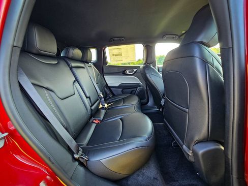 New 2026 Jeep Compass Limited AWD/4WD image 36
