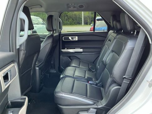 Certified 2023 Ford Explorer XLT w/ Equipment Group 202A RWD image 24