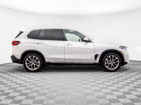 Certified 2024 BMW X5 xDrive50e w/ Executive Package image 6