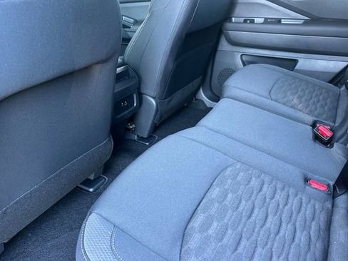 New 2025 Nissan Pathfinder S image 8