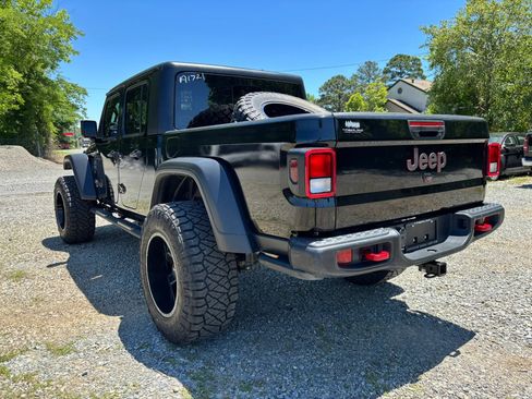Used 2023 Jeep Gladiator Rubicon w/ Cold Weather Group AWD/4WD image 12