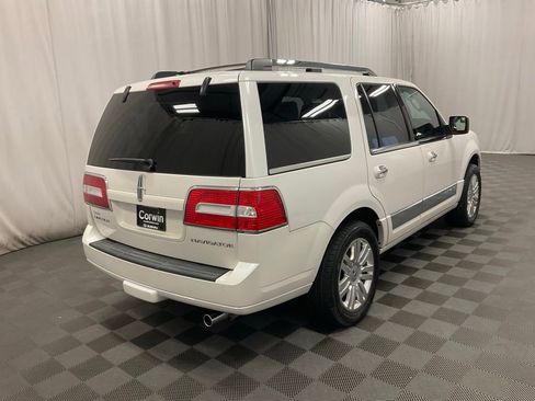 Used 2014 Lincoln Navigator 4WD image 5