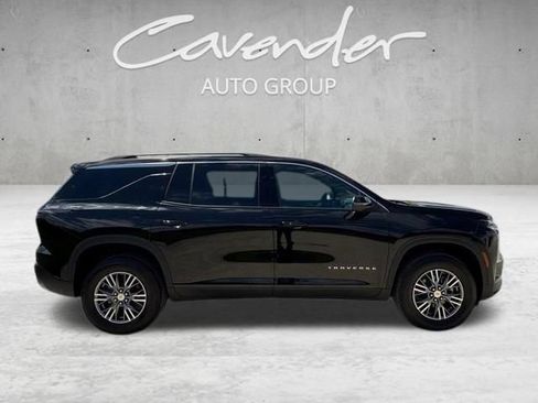 Used 2026 Chevrolet Traverse LT w/ Driver Confidence Package FWD image 17