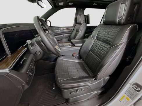 Used 2022 Cadillac Escalade ESV Sport Platinum w/ LPO, ONYX Package image 20