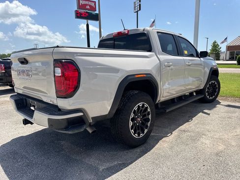 Used 2026 GMC Canyon AT4 AWD/4WD image 3