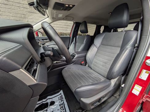 Used 2025 Mitsubishi Outlander SE AWD/4WD image 25