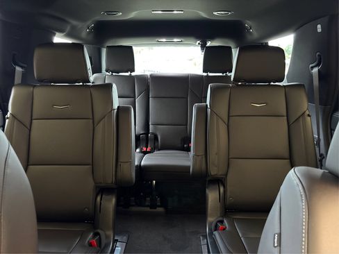 New 2026 Cadillac Escalade 4WD image 17