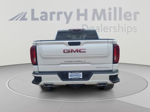 Used 2024 GMC Sierra 1500 Denali w/ Denali Reserve Package AWD/4WD image 4