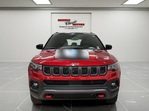 Used 2025 Jeep Compass Trailhawk AWD/4WD image 8
