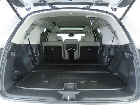 Used 2023 Honda Pilot Touring image 29
