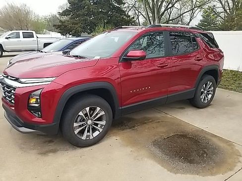 Certified 2025 Chevrolet Equinox LT w/ Convenience Package II image 16