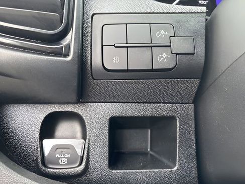 Used 2024 RAM ProMaster 2500 w/ Convenience Group FWD image 15
