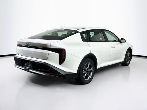 Used 2025 Kia K4 FWD image 9