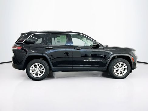 Used 2023 Jeep Grand Cherokee Limited w/ Luxury Tech Group II AWD/4WD image 10