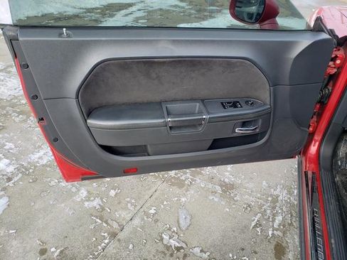 Used 2012 Dodge Challenger SRT8 w/ Premium Sound Group image 10