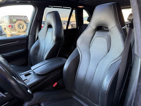 Used 2018 BMW X5 M image 14
