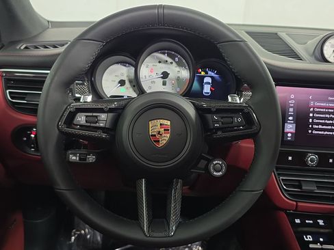 New 2026 Porsche Macan GTS image 14