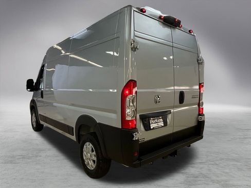 New 2025 RAM ProMaster 1500 w/ Quick Order Package 22G SLT image 7