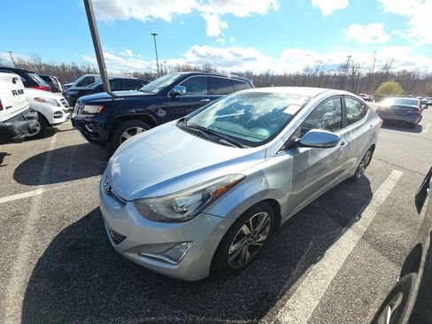 Used 2016 Hyundai Elantra Limited image 1