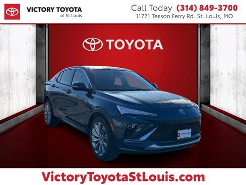 Used 2025 Buick Envista Avenir image 1