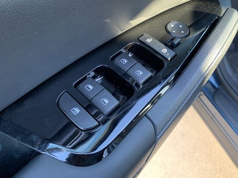 Used 2023 Kia Sportage X-Line image 15