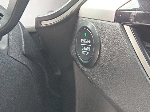 Used 2020 Ford Escape SEL FWD image 9