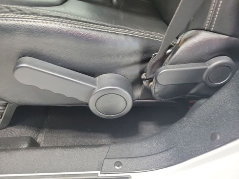 Used 2016 Jeep Wrangler Unlimited Rubicon image 23